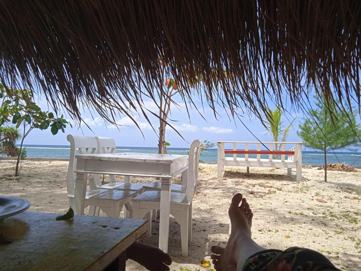 Bintang Tiga Bungalows Gili Air Ngoại thất bức ảnh