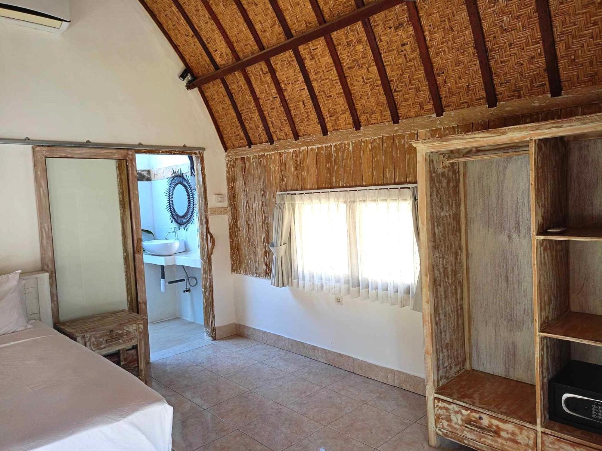 Bintang Tiga Bungalows Gili Air Ngoại thất bức ảnh