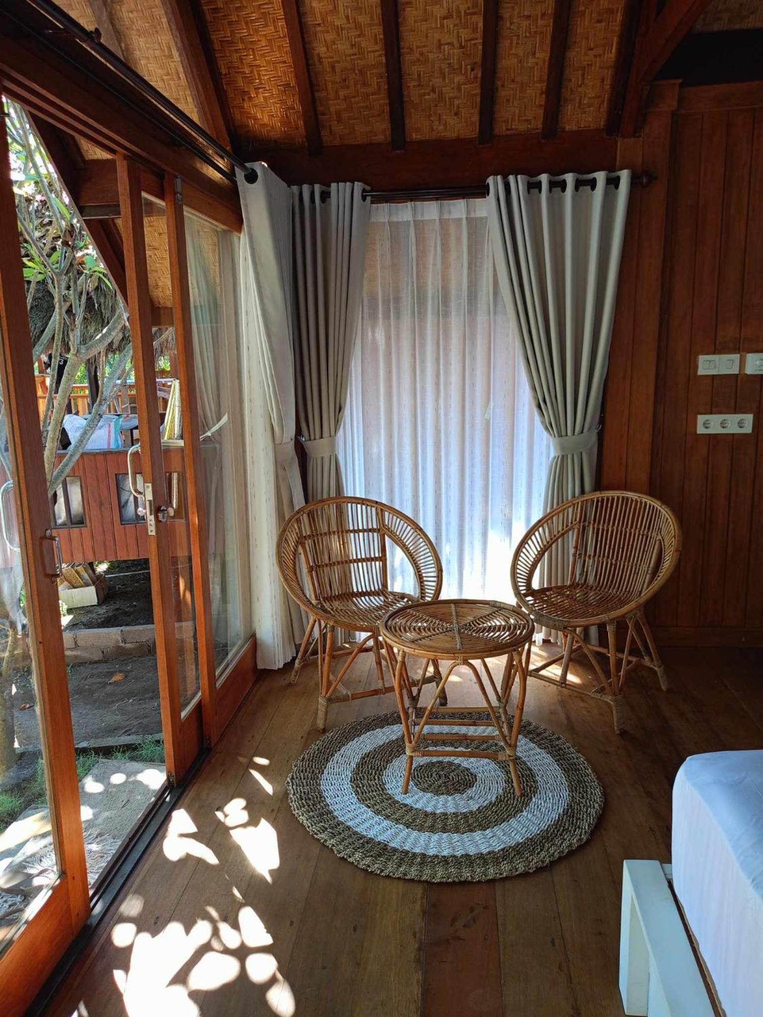 Bintang Tiga Bungalows Gili Air Ngoại thất bức ảnh