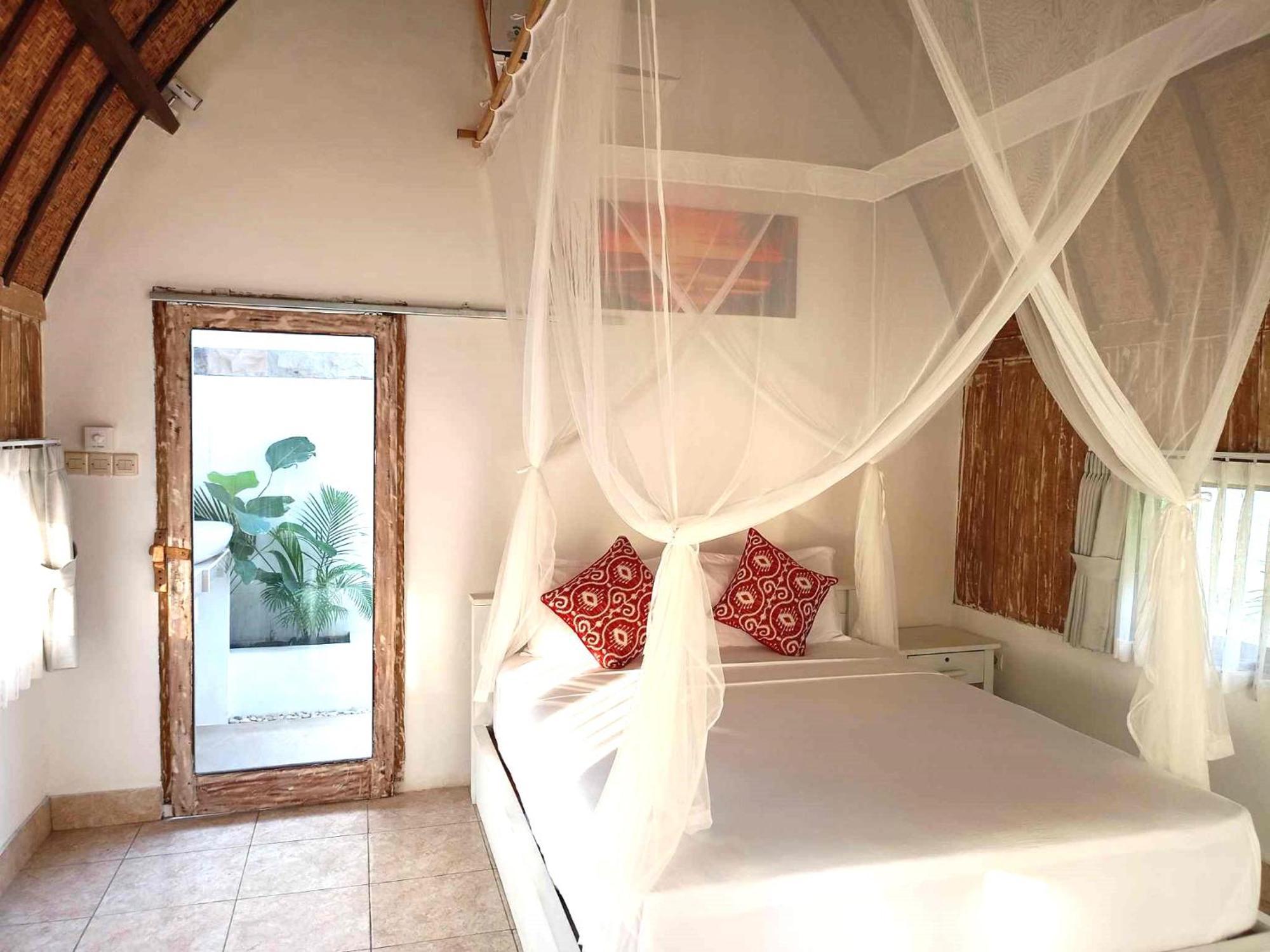 Bintang Tiga Bungalows Gili Air Ngoại thất bức ảnh