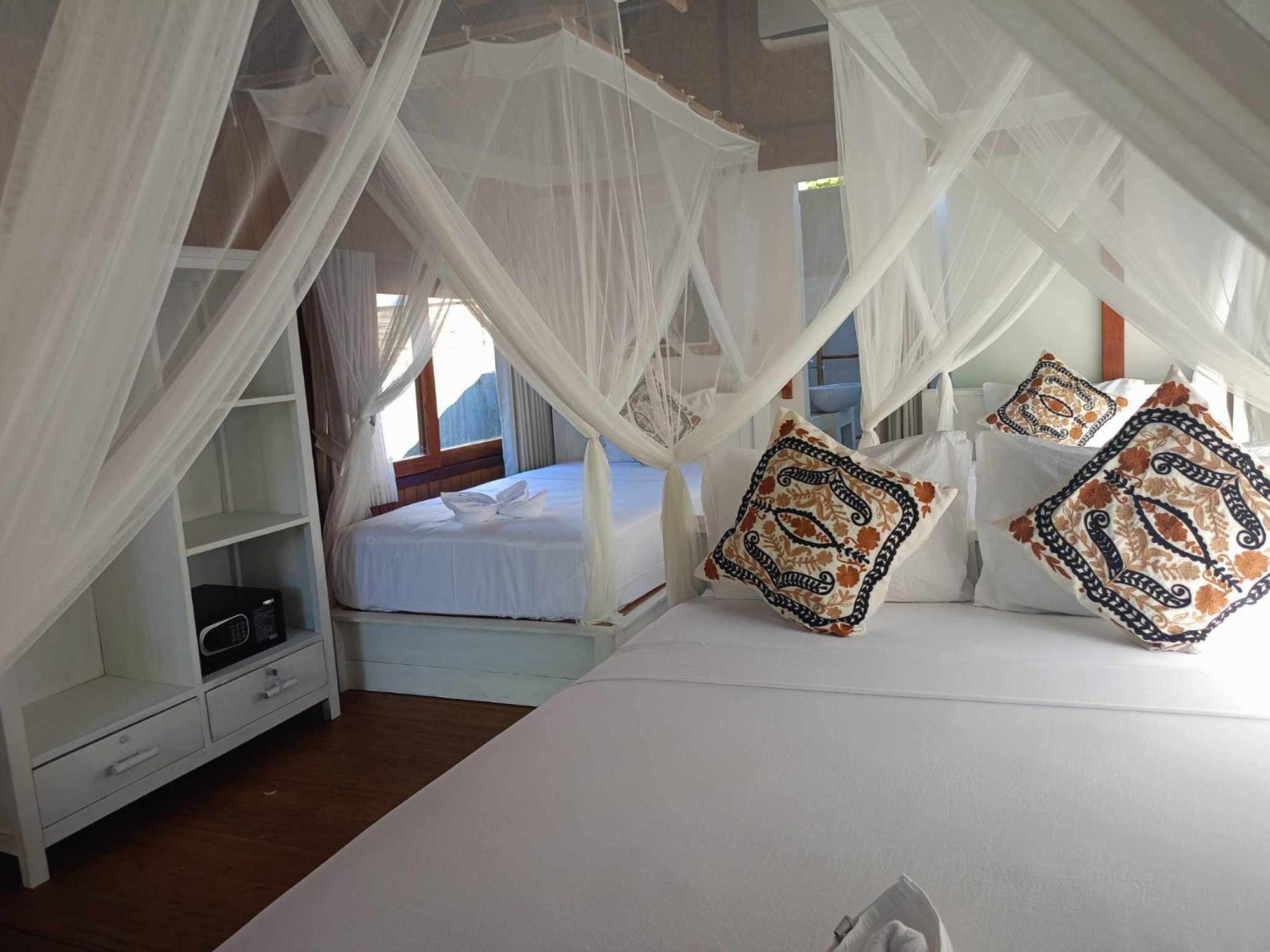 Bintang Tiga Bungalows Gili Air Ngoại thất bức ảnh