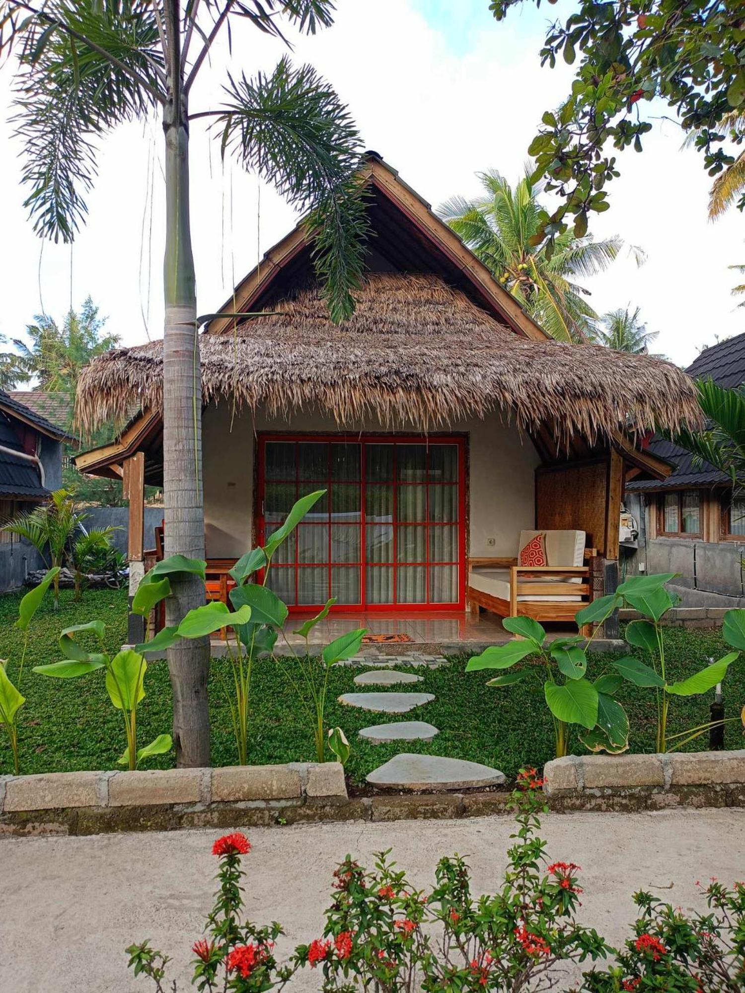 Bintang Tiga Bungalows Gili Air Ngoại thất bức ảnh