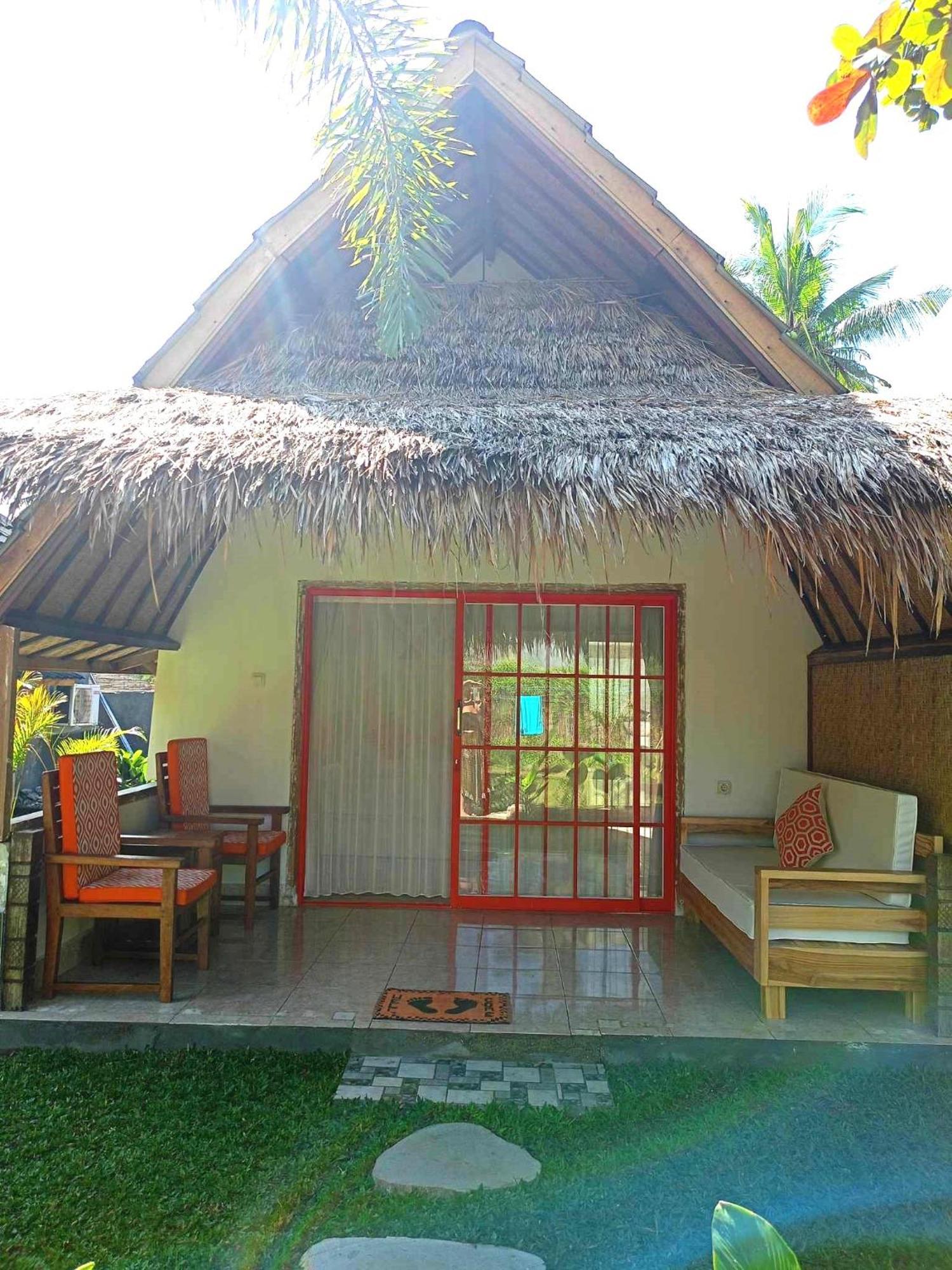 Bintang Tiga Bungalows Gili Air Ngoại thất bức ảnh