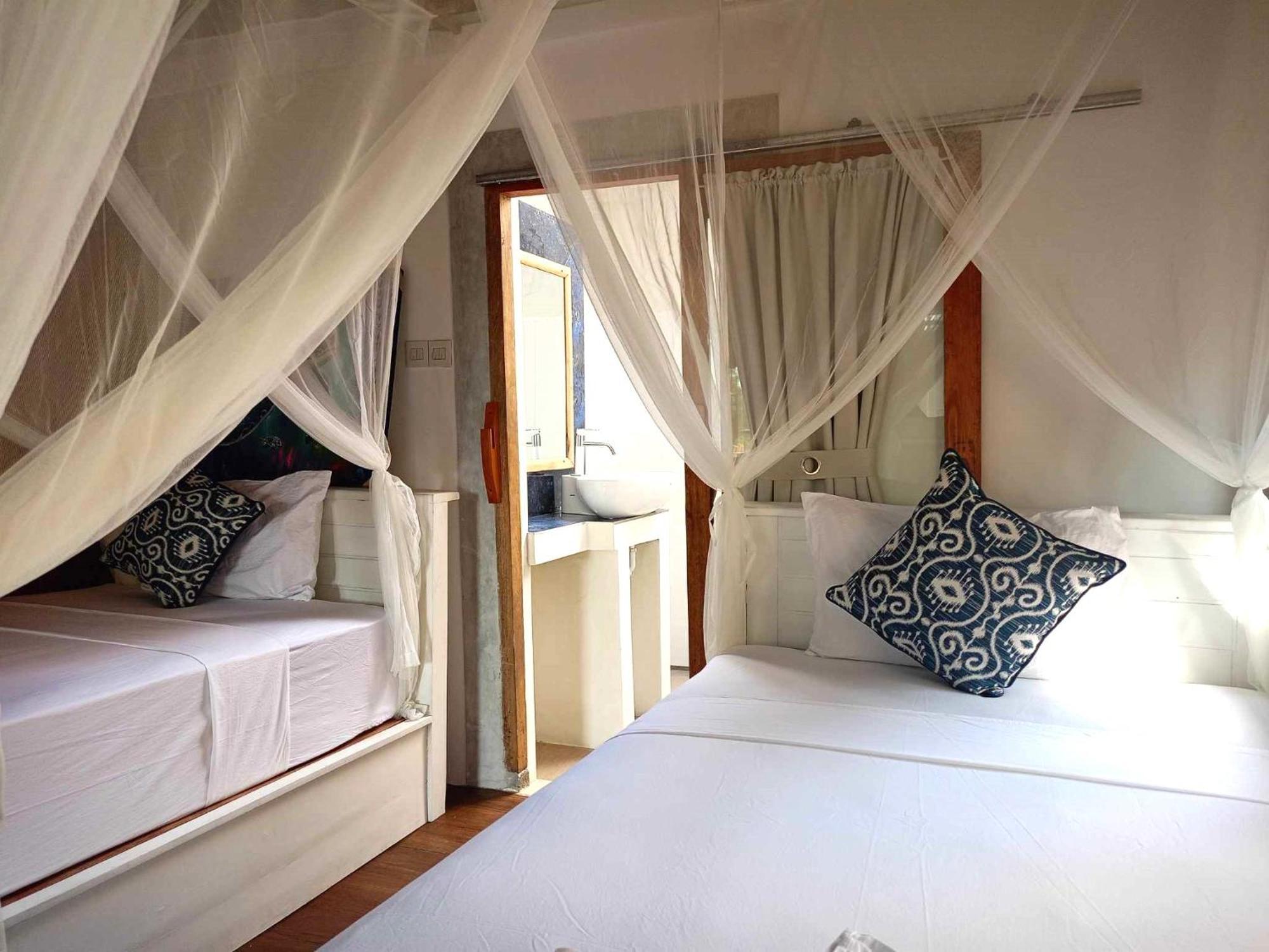 Bintang Tiga Bungalows Gili Air Ngoại thất bức ảnh