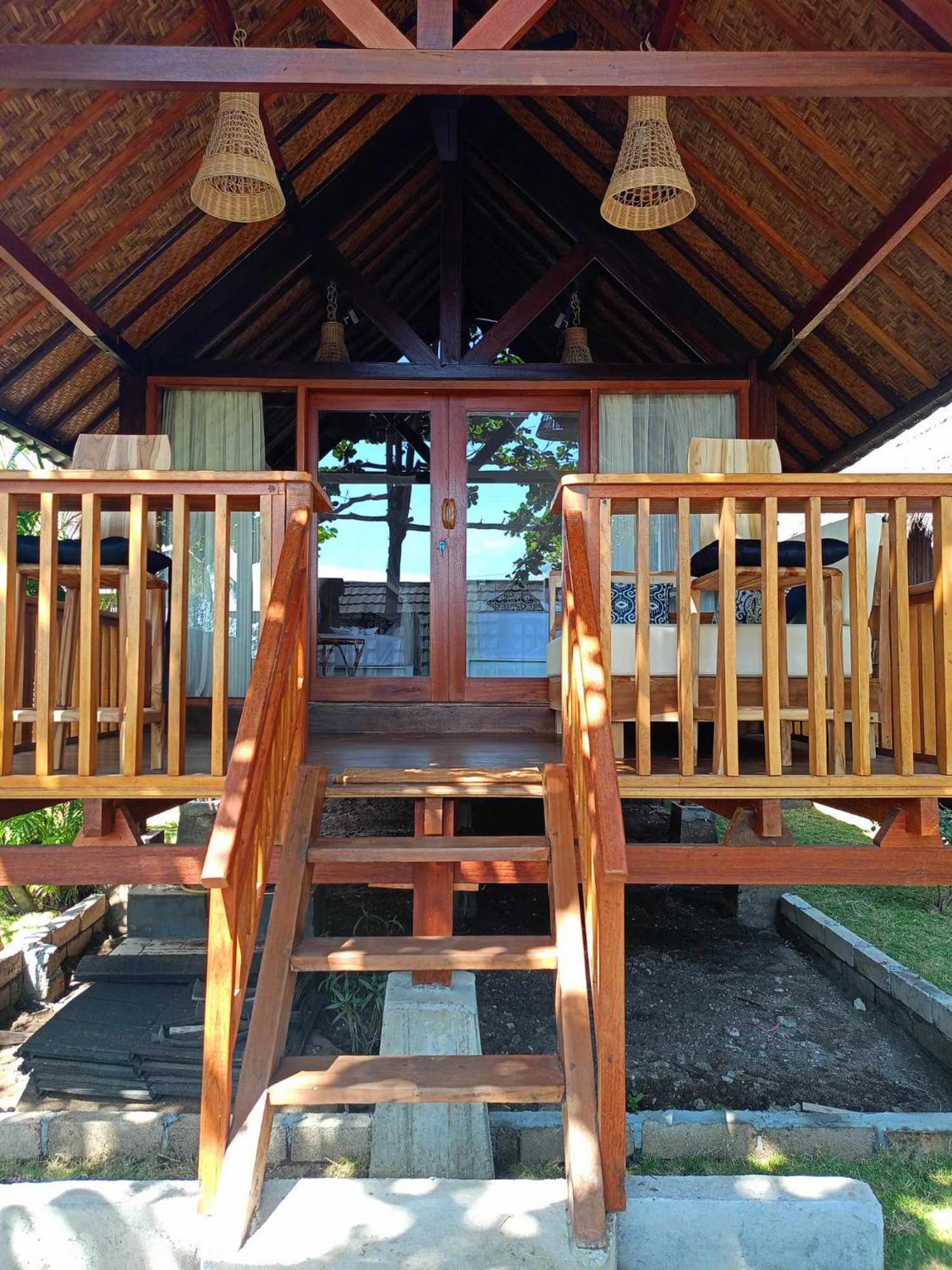 Bintang Tiga Bungalows Gili Air Ngoại thất bức ảnh